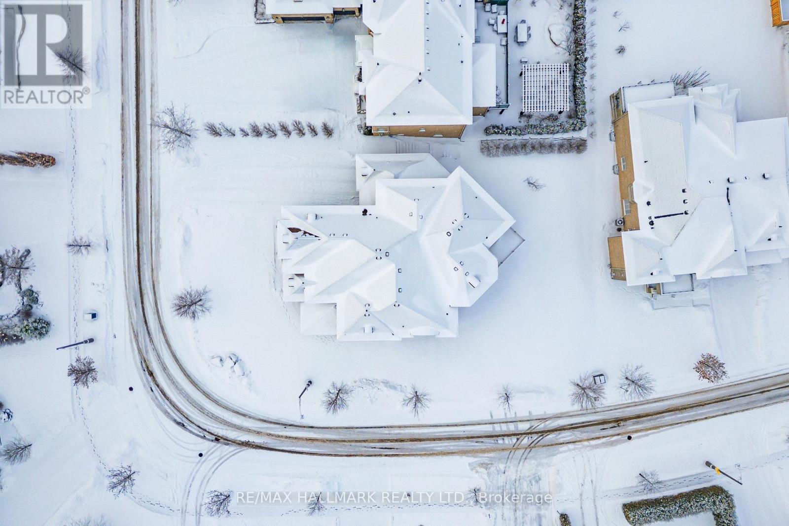 123 Carisbrooke Circle, Aurora, Ontario  L4G 0K4 - Photo 50 - N12674374