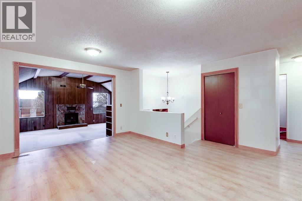 31 Macewan Park Link Nw, Calgary, Alberta  T3K 3E9 - Photo 7 - A2277340