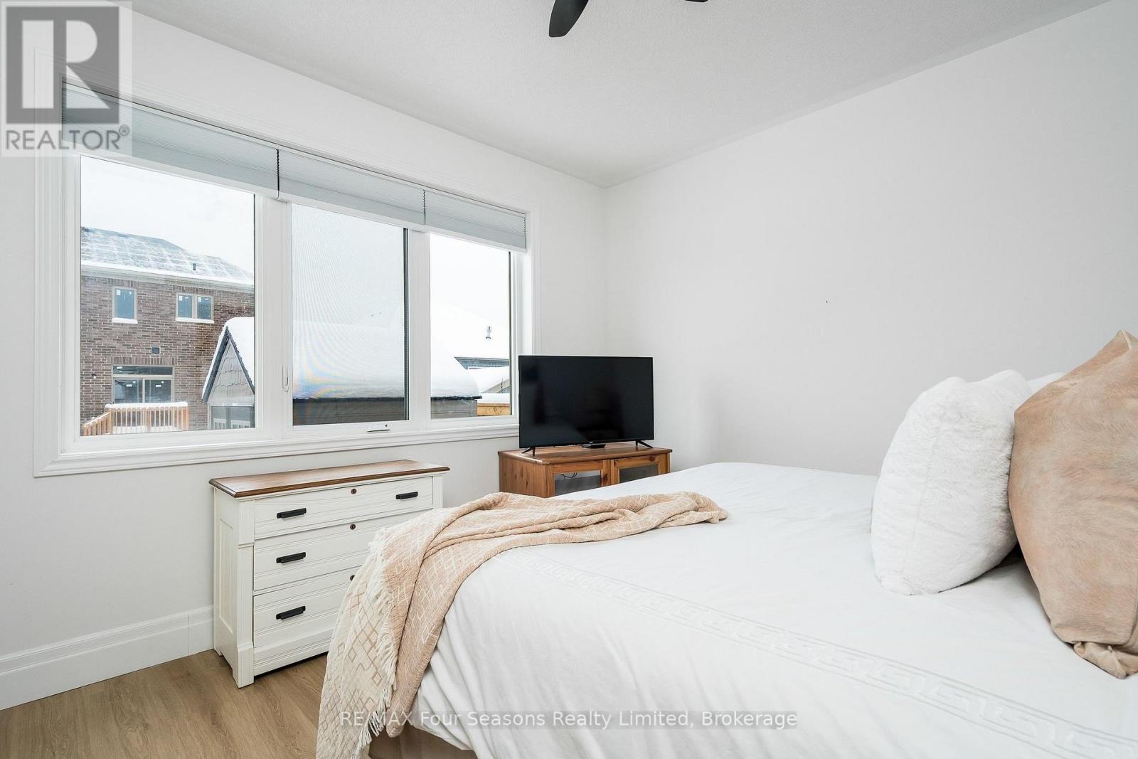 248 Duncan Street, Clearview (Stayner), Ontario  L0M 1S0 - Photo 16 - S12681266