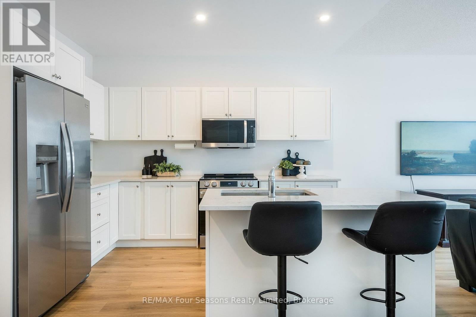 248 Duncan Street, Clearview (Stayner), Ontario  L0M 1S0 - Photo 7 - S12681266