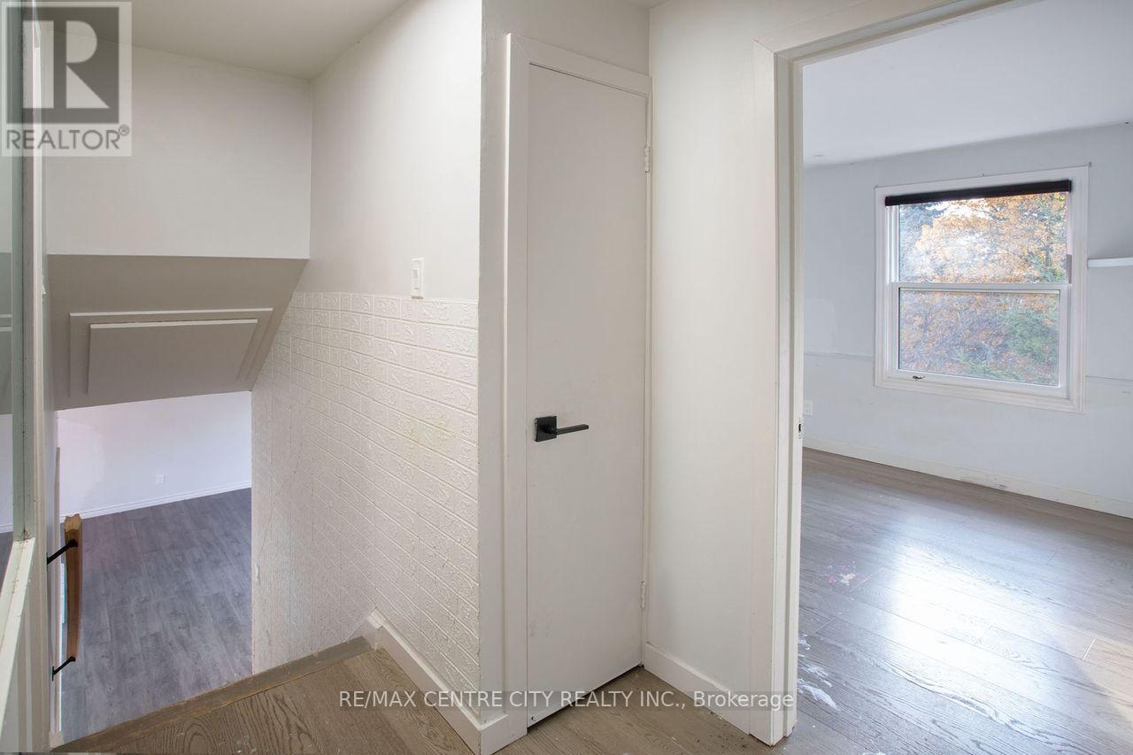 470 Three Valleys Crescent, London South, Ontario  N5Z 3E7 - Photo 21 - X12679356