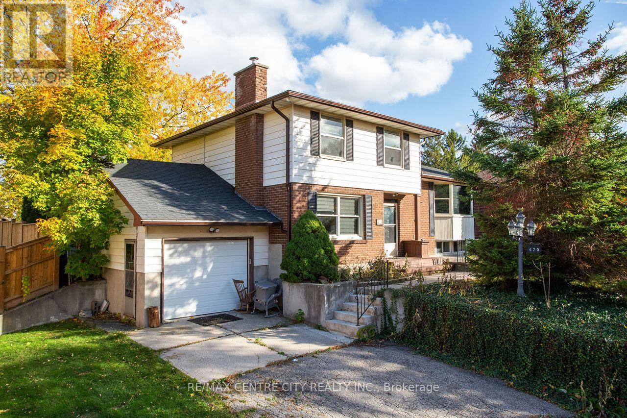 470 Three Valleys Crescent, London South, Ontario  N5Z 3E7 - Photo 4 - X12679356