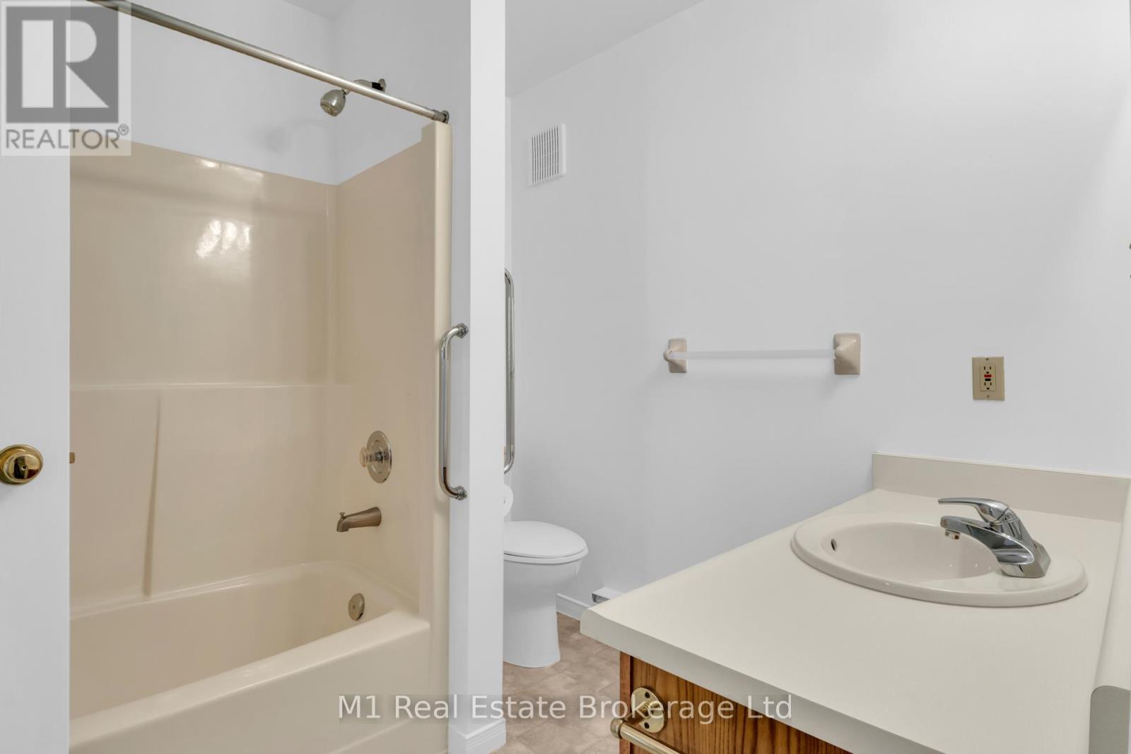 206 - 1009 Queenston Road, Cambridge, Ontario  N3H 3P3 - Photo 19 - X12681360