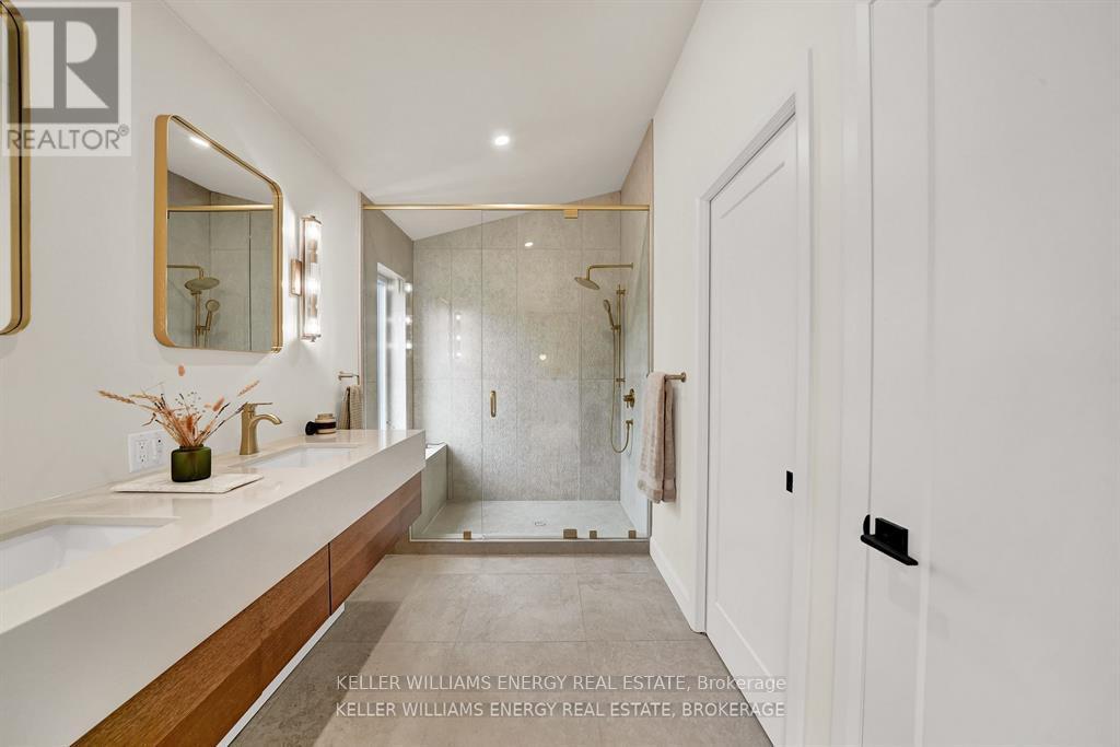 1032 Burr Road, Prince Edward County, Ontario  K0K 1A0 - Photo 15 - X12681312