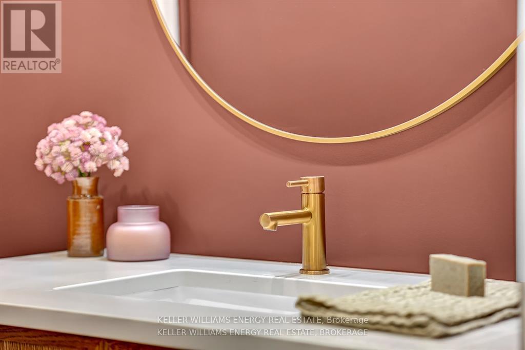 1032 Burr Road, Prince Edward County, Ontario  K0K 1A0 - Photo 37 - X12681312