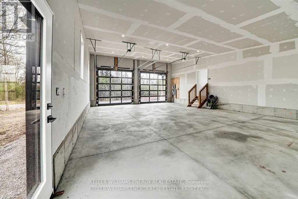 1032 Burr Road, Prince Edward County, Ontario  K0K 1A0 - Photo 41 - X12681312