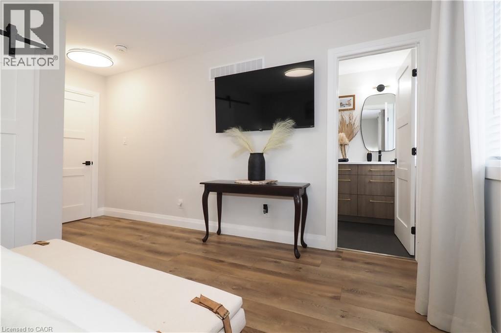 238 Eagle Street S, Cambridge, Ontario  N3H 1E4 - Photo 24 - 40797457