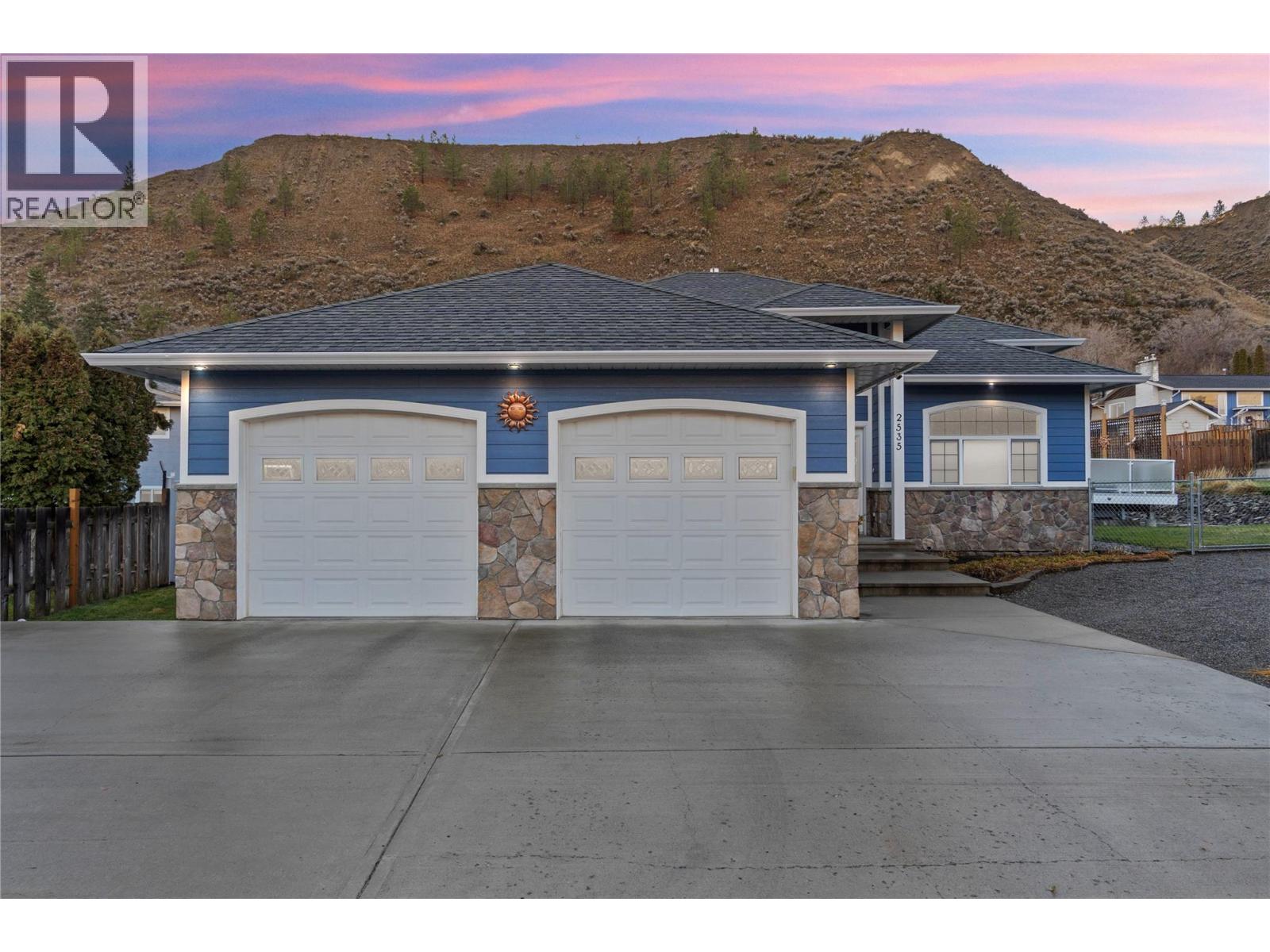 2535 VALLEYVIEW Drive, Kamloops, British Columbia