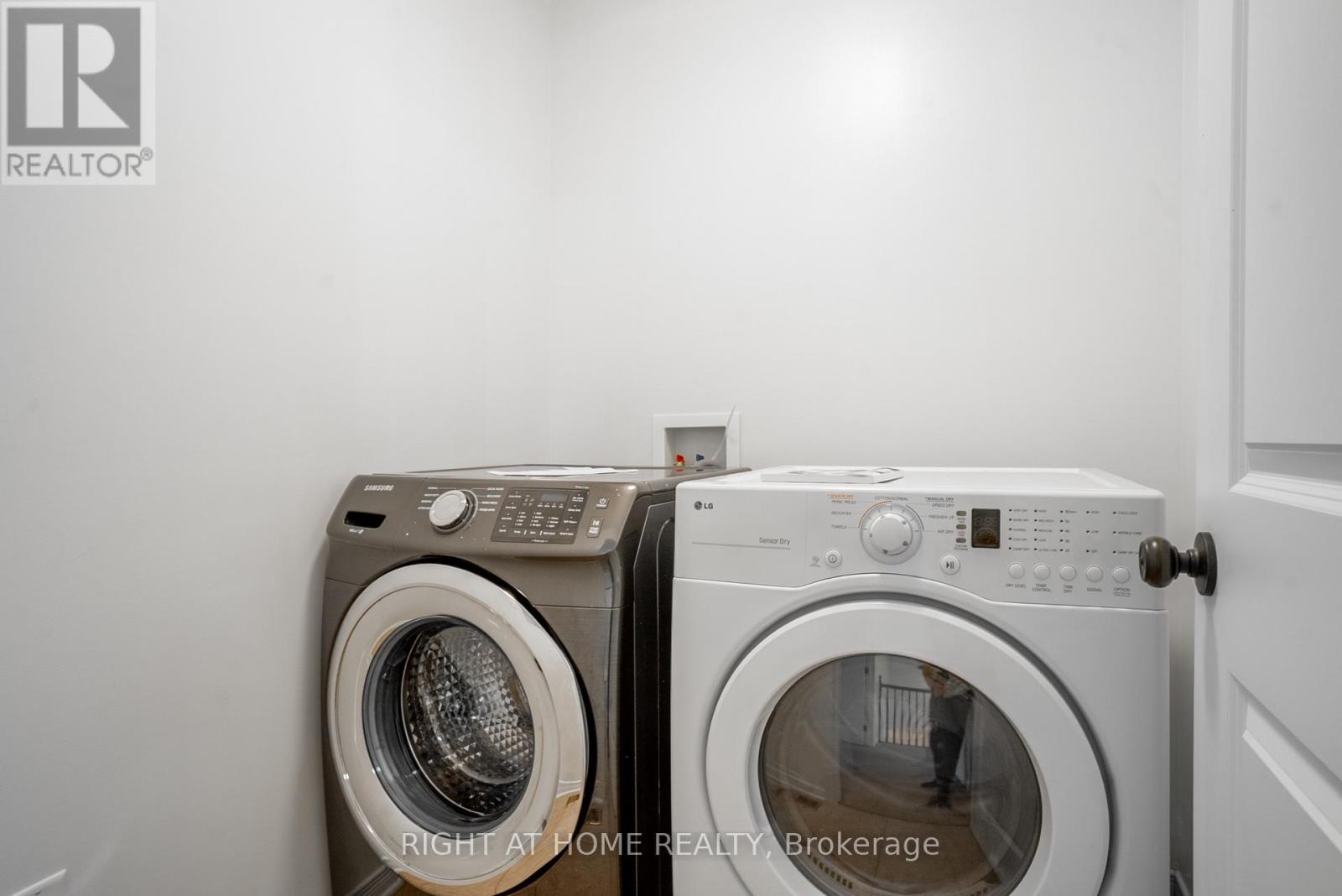 540 Barrick Hill Road, Ottawa, Ontario  K2M 0B4 - Photo 21 - X12681270