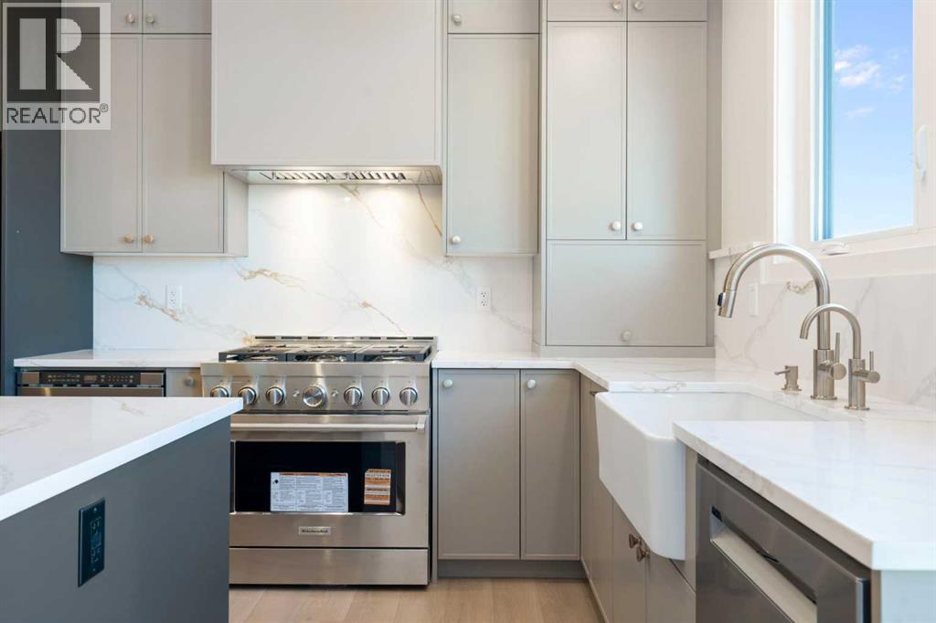 147 Marmot Grove Nw, Calgary, Alberta  T3R 2G4 - Photo 4 - A2278156