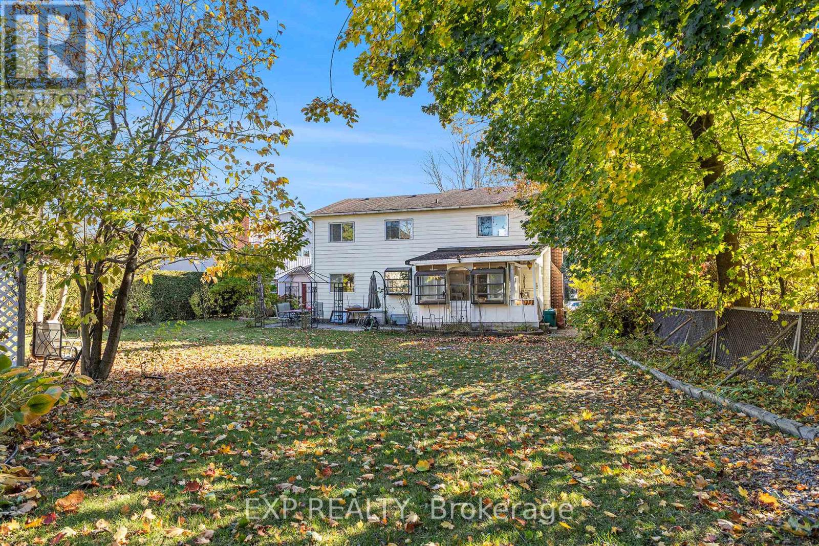 10 Pommel Crescent, Ottawa, Ontario  K2M 1A2 - Photo 23 - X12497894