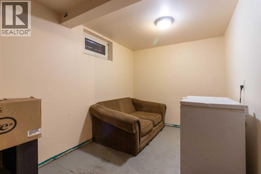 80 Pacific Avenue, Irvine, Alberta  T0J 1V0 - Photo 33 - A2277392