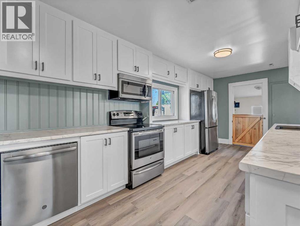 80 Pacific Avenue, Irvine, Alberta  T0J 1V0 - Photo 14 - A2277392