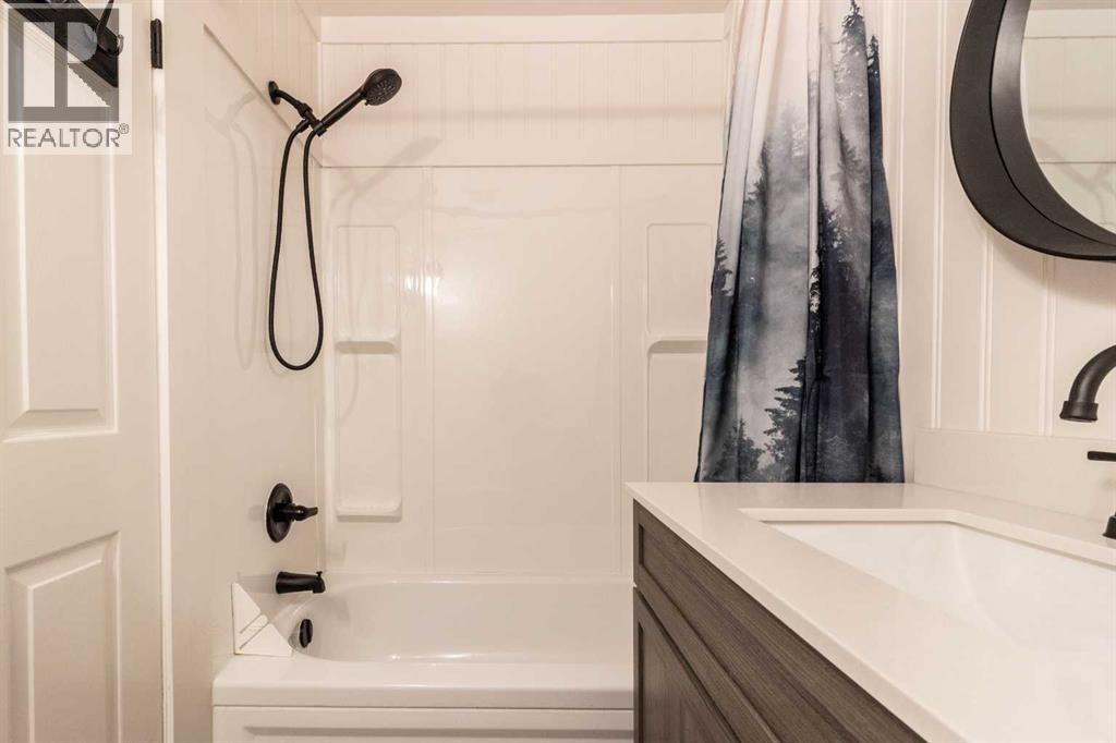 80 Pacific Avenue, Irvine, Alberta  T0J 1V0 - Photo 21 - A2277392