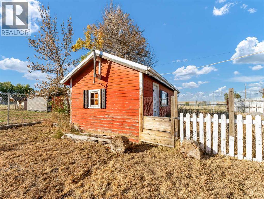 80 Pacific Avenue, Irvine, Alberta  T0J 1V0 - Photo 41 - A2277392