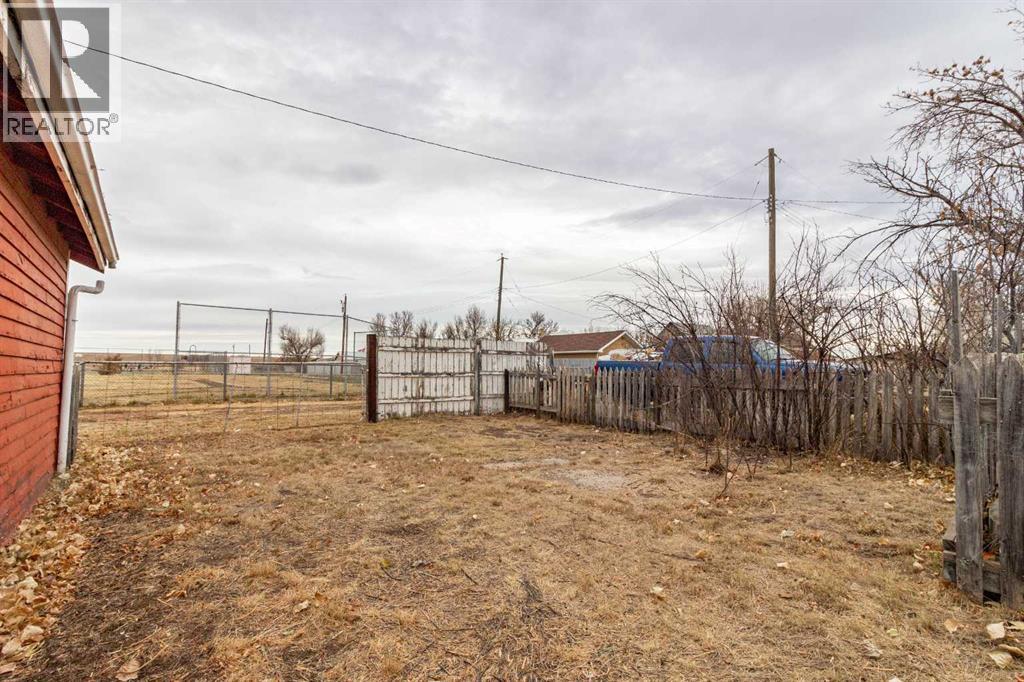 80 Pacific Avenue, Irvine, Alberta  T0J 1V0 - Photo 43 - A2277392