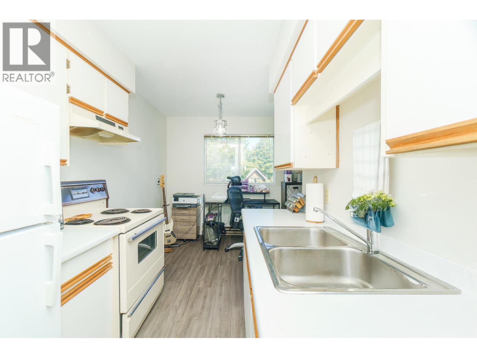 301 458 E 43rd Avenue, Vancouver, British Columbia  V5W 1T4 - Photo 9 - R3044281