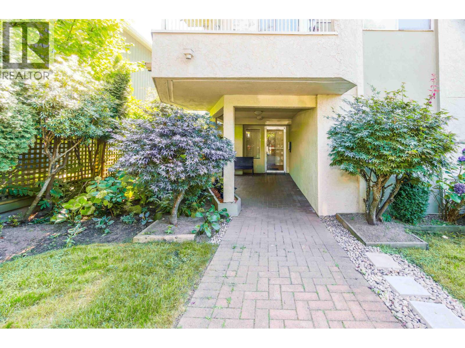 301 458 E 43rd Avenue, Vancouver, British Columbia  V5W 1T4 - Photo 2 - R3044281