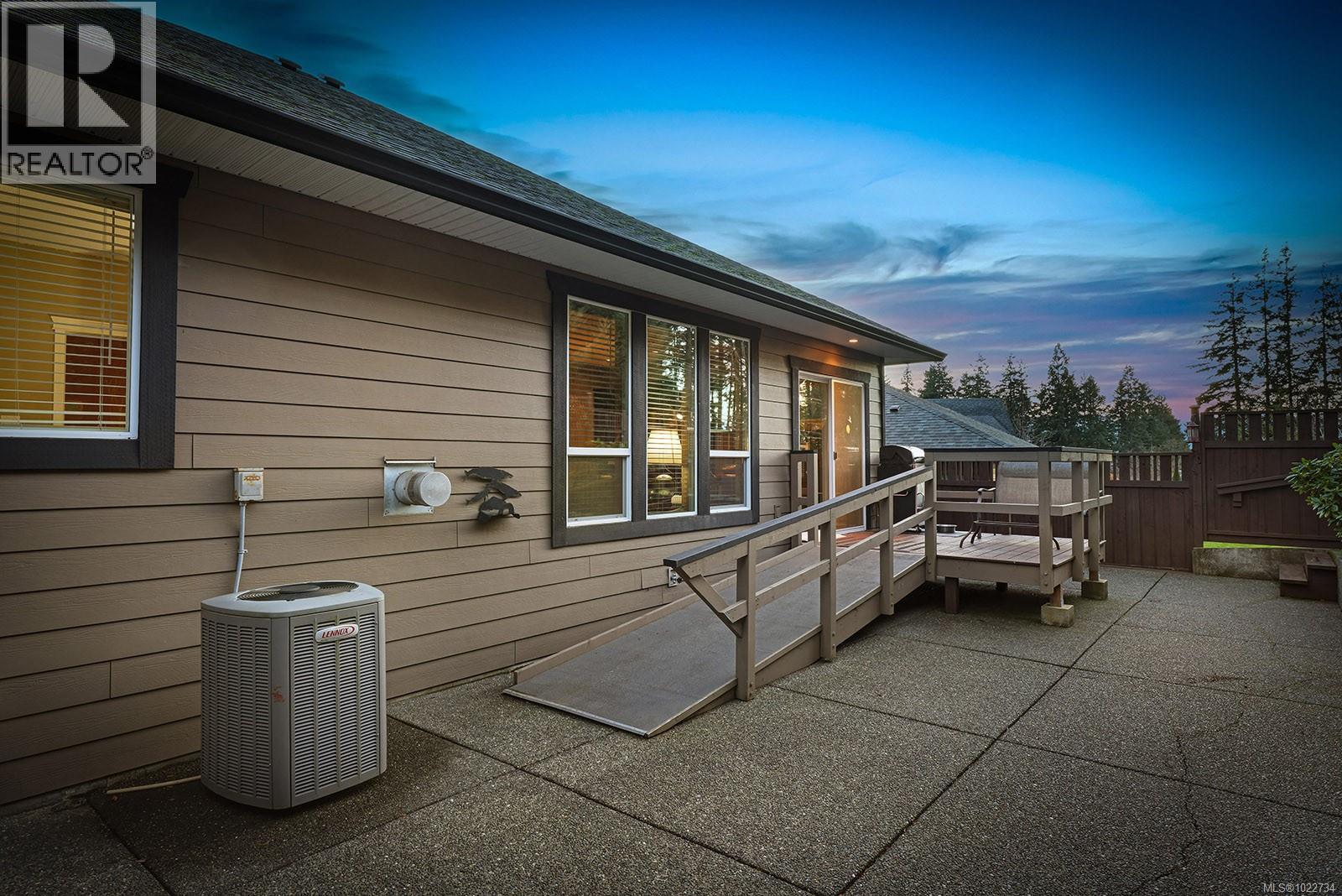 2454 Avro Arrow Dr, Comox, British Columbia  V9M 0A6 - Photo 37 - 1022734