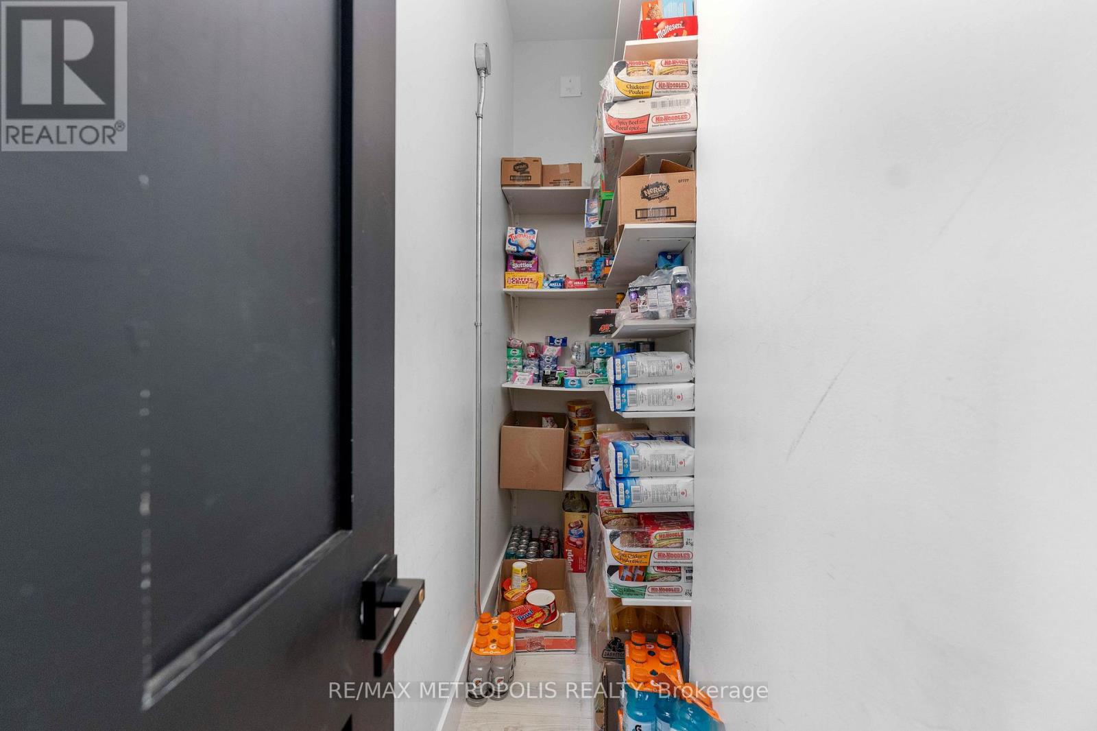 142 Avenue Road, Toronto, Ontario  M5R 2H6 - Photo 15 - C12681300