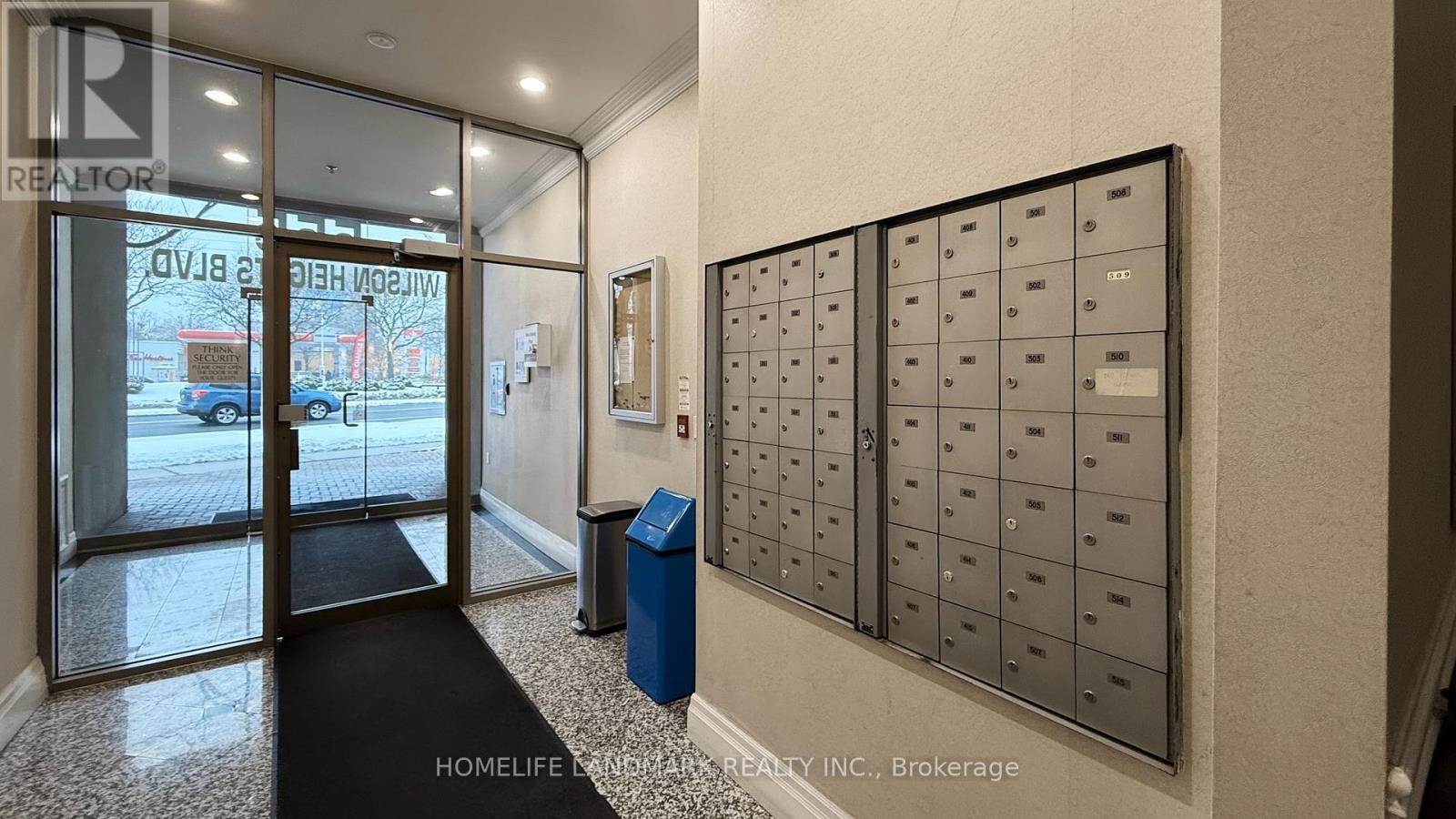 301 - 555 Wilson Heights Boulevard, Toronto, Ontario  M3H 6B5 - Photo 3 - C12681302