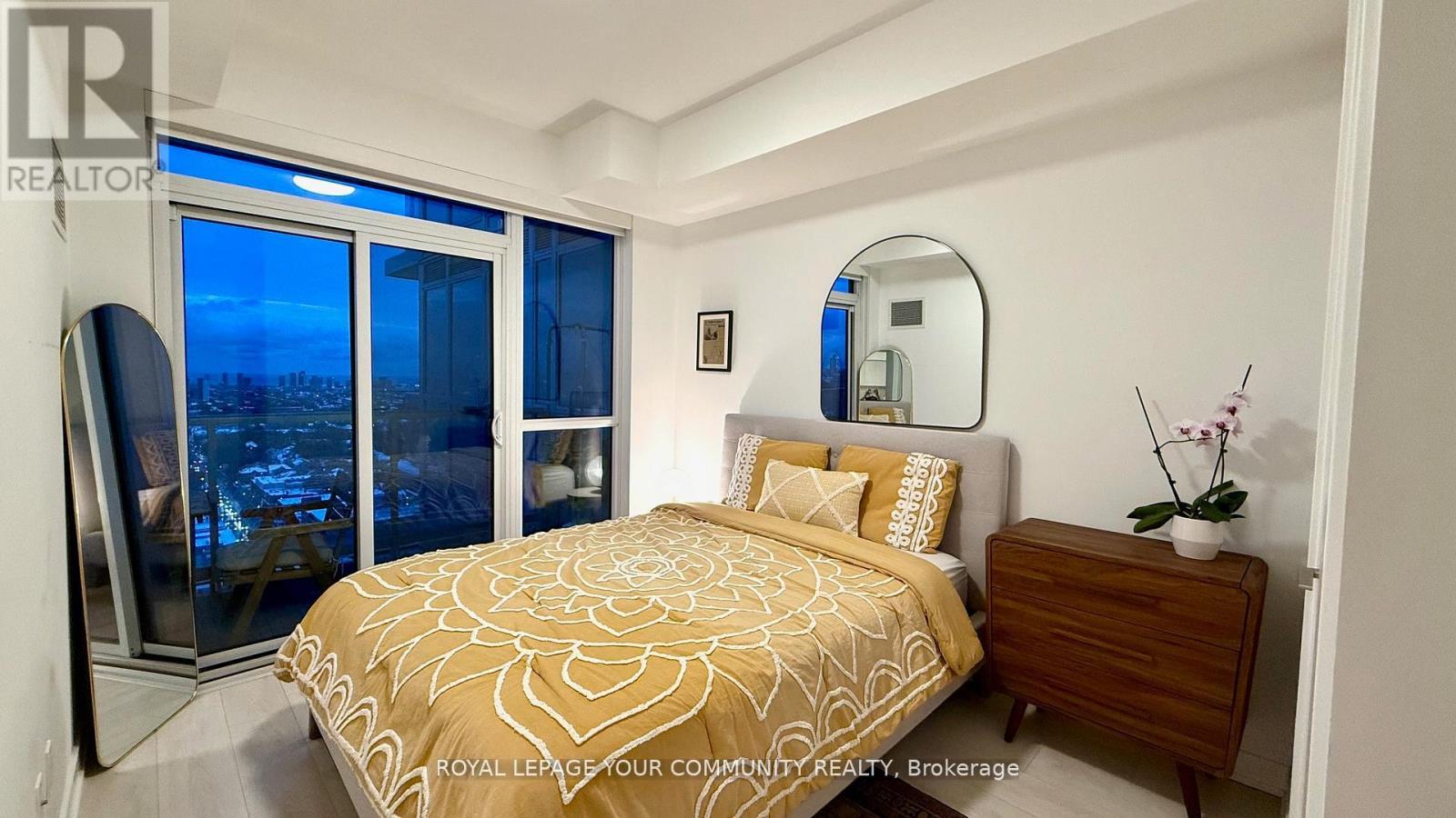 1806 - 501 St. Clair Avenue W, Toronto, Ontario  M5P 0A2 - Photo 14 - C12681314