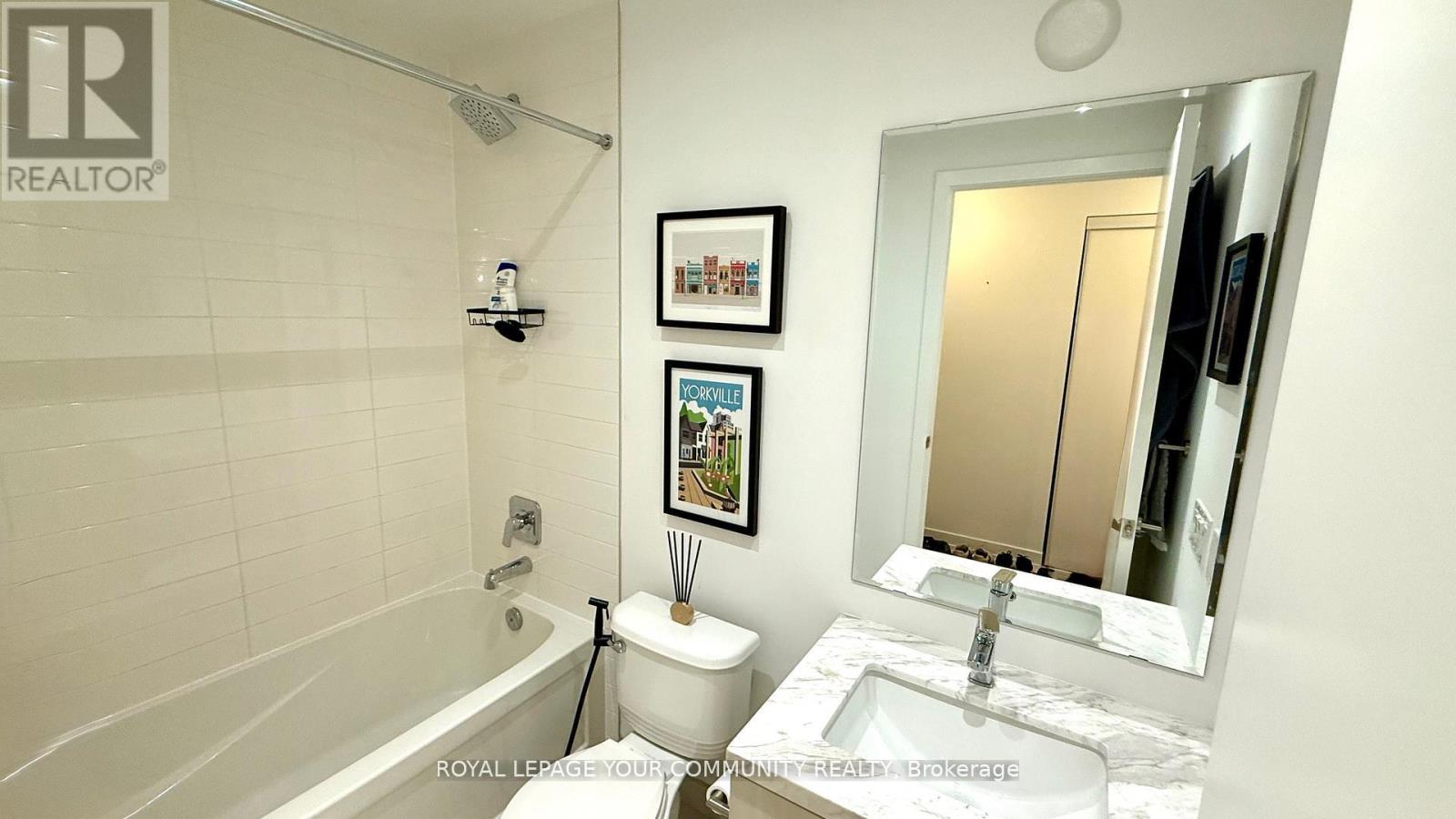 1806 - 501 St. Clair Avenue W, Toronto, Ontario  M5P 0A2 - Photo 17 - C12681314