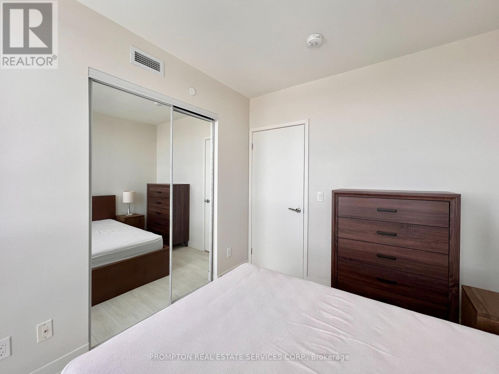 2902 - 6 Sonic Way, Toronto, Ontario  M3C 0P1 - Photo 19 - C12681324