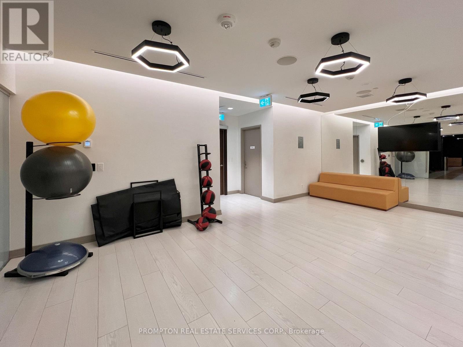 2902 - 6 Sonic Way, Toronto, Ontario  M3C 0P1 - Photo 29 - C12681324