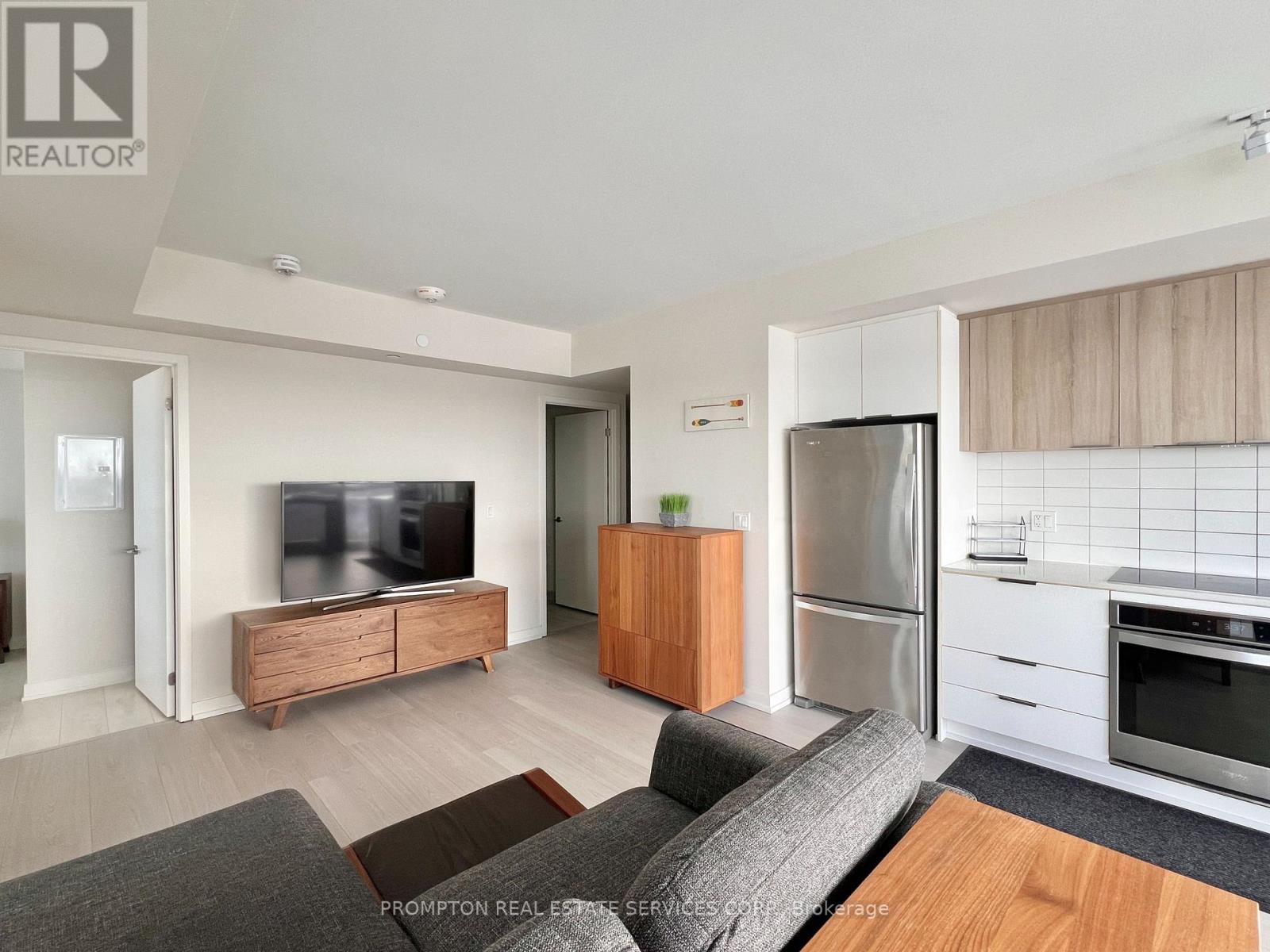 2902 - 6 Sonic Way, Toronto, Ontario  M3C 0P1 - Photo 3 - C12681324