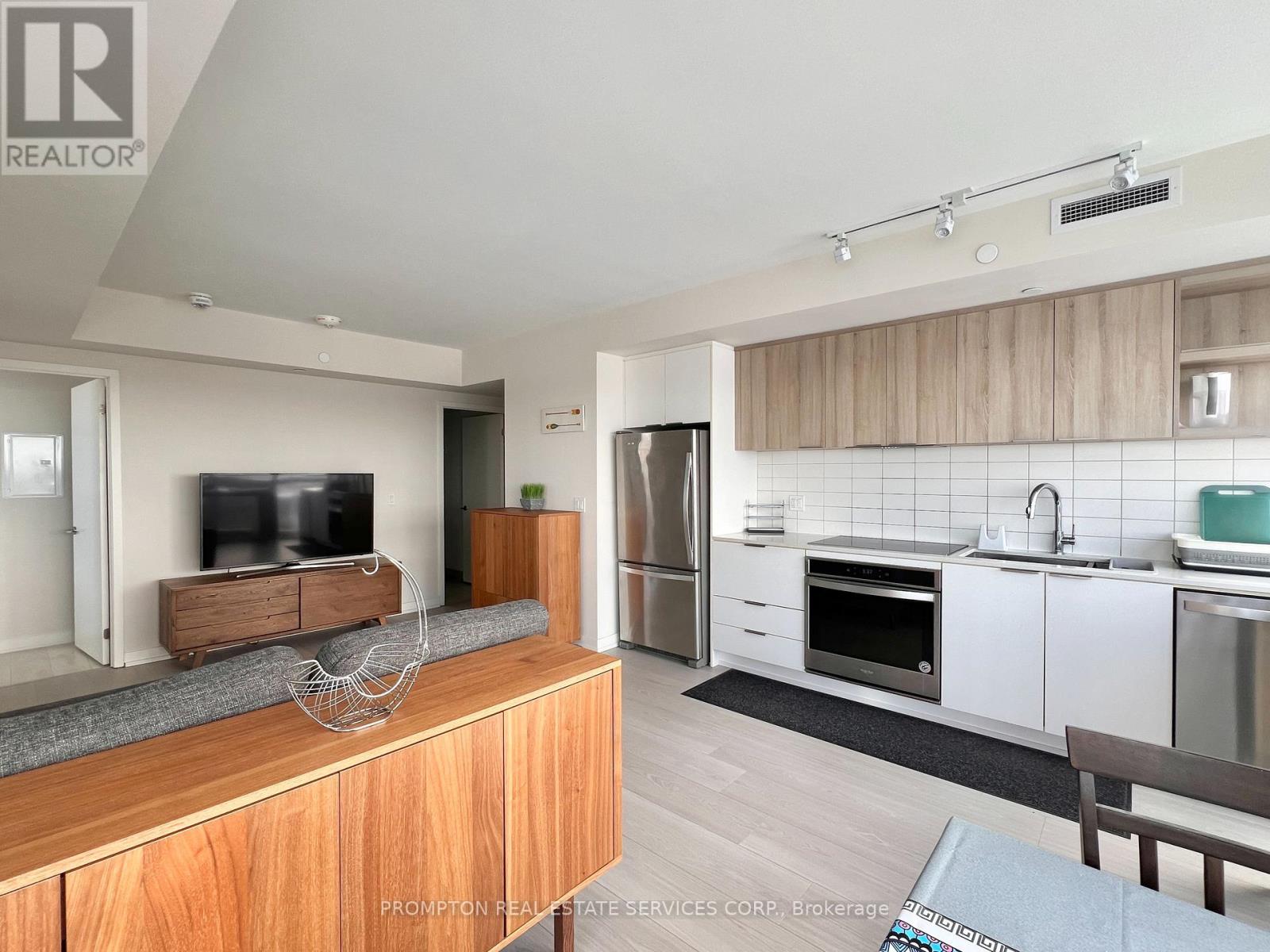 2902 - 6 Sonic Way, Toronto, Ontario  M3C 0P1 - Photo 7 - C12681324