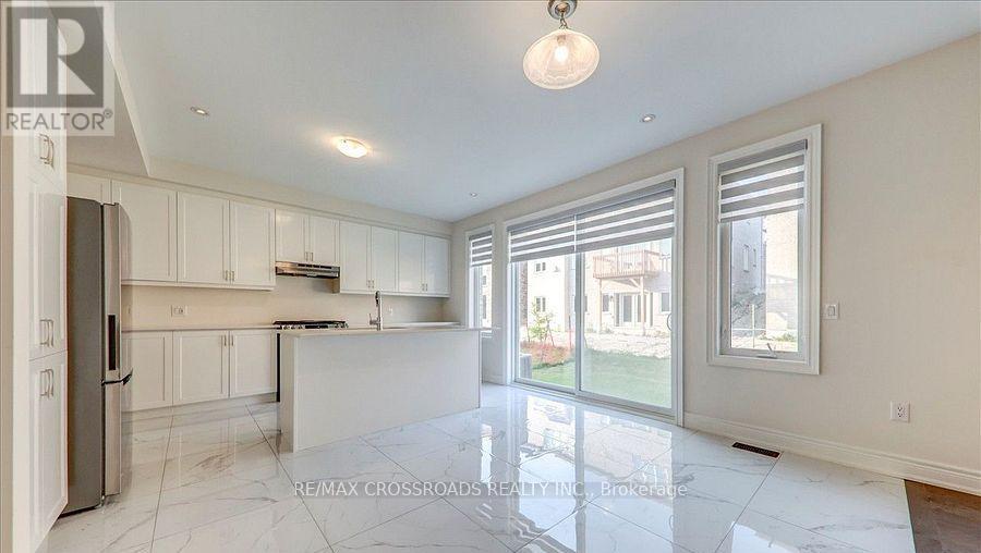 132 Ben Sinclair Avenue, East Gwillimbury (Queensville), Ontario  L4N 0Z2 - Photo 12 - N12681348