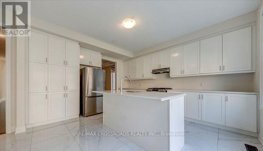 132 Ben Sinclair Avenue, East Gwillimbury (Queensville), Ontario  L4N 0Z2 - Photo 13 - N12681348