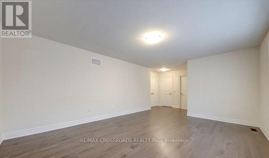 132 Ben Sinclair Avenue, East Gwillimbury (Queensville), Ontario  L4N 0Z2 - Photo 24 - N12681348