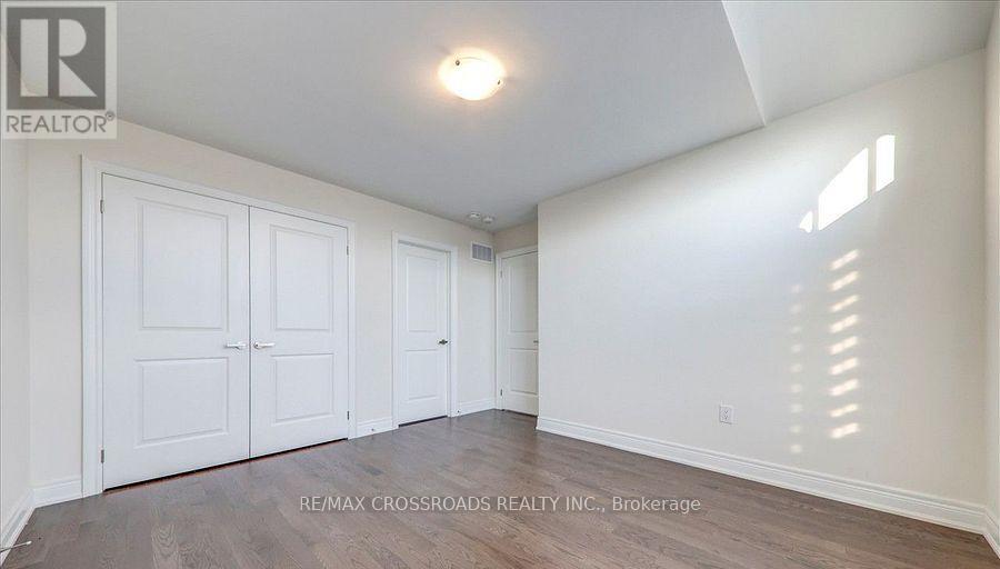 132 Ben Sinclair Avenue, East Gwillimbury (Queensville), Ontario  L4N 0Z2 - Photo 32 - N12681348