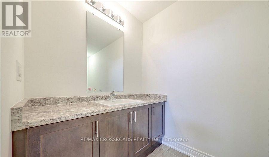 132 Ben Sinclair Avenue, East Gwillimbury (Queensville), Ontario  L4N 0Z2 - Photo 35 - N12681348