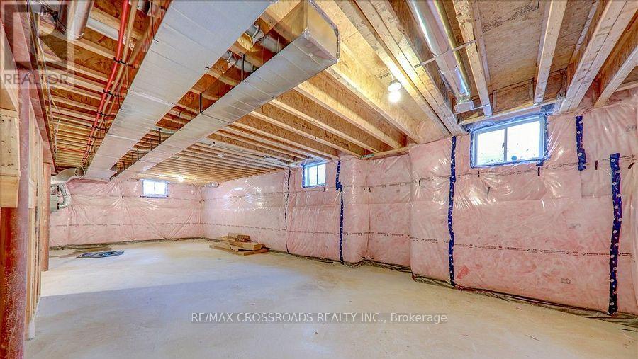 132 Ben Sinclair Avenue, East Gwillimbury (Queensville), Ontario  L4N 0Z2 - Photo 36 - N12681348