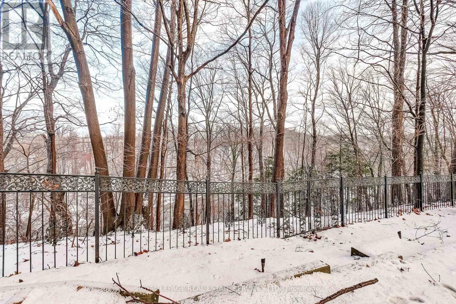 4261 Bridlepath Trail, Mississauga, Ontario  L5L 3K3 - Photo 39 - W12676808