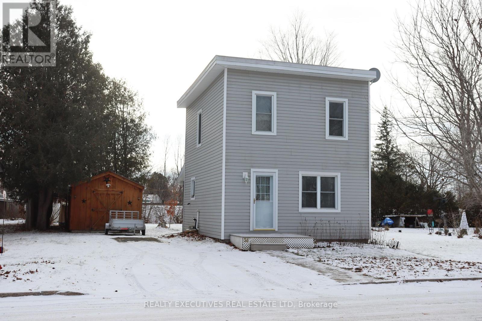 38 Hummel Street, North Dundas, Ontario  K0C 2K0 - Photo 2 - X12628408