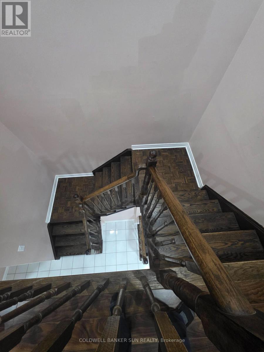 81 Peace Valley Crescent, Brampton (Sandringham-Wellington), Ontario  L6R 1G4 - Photo 7 - W12681294