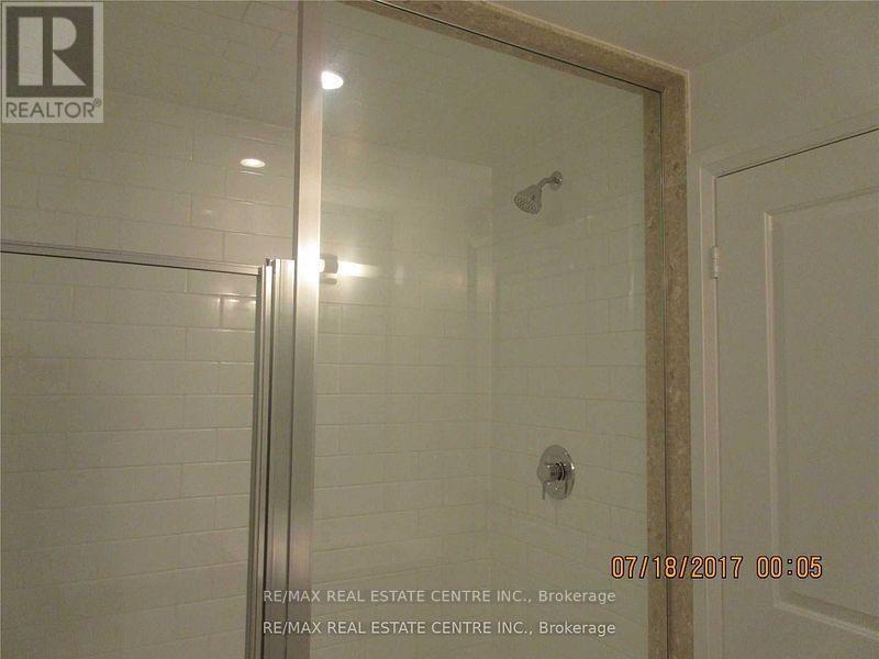 506 - 55 Speers Road, Oakville, Ontario  L6K 3R6 - Photo 10 - W12681332