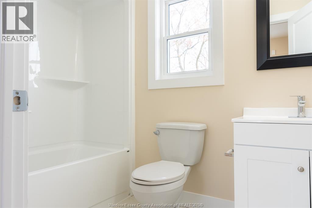 3495 Bloomfield Road Unit# 3, Windsor, Ontario  N9C 3H4 - Photo 6 - 26000650