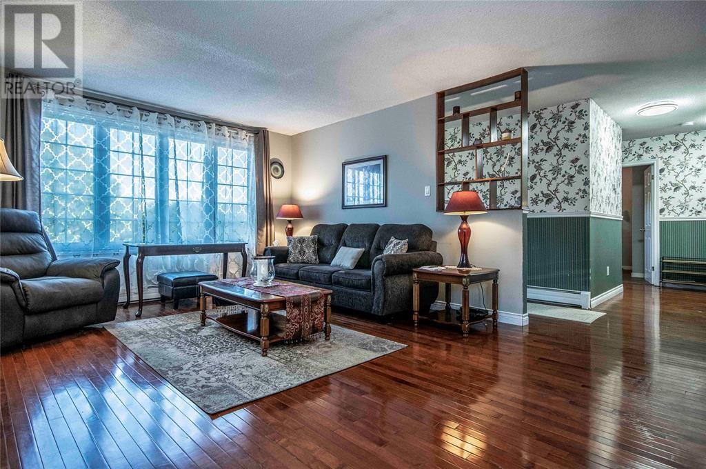 30 Lloyd Crescent, St. John's, Newfoundland & Labrador    - Photo 11 - 1293574