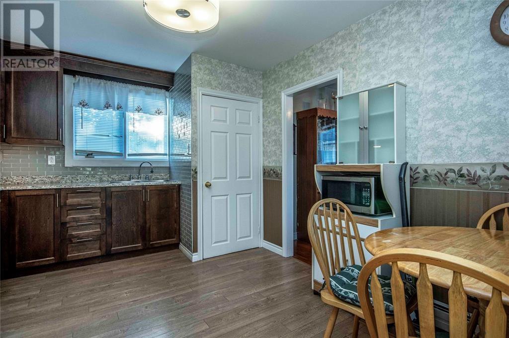 30 Lloyd Crescent, St. John's, Newfoundland & Labrador    - Photo 6 - 1293574