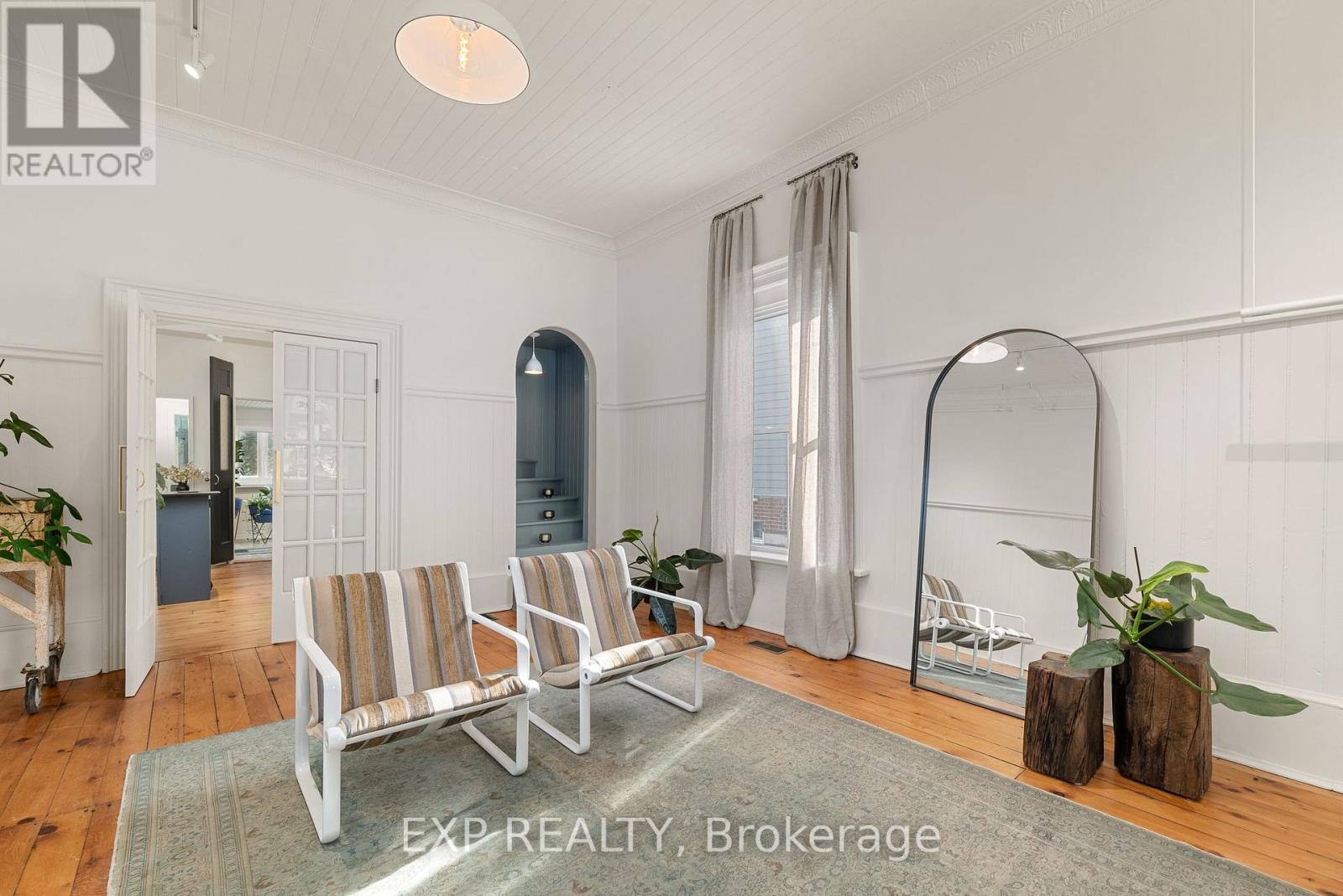 297 Main Street, Prince Edward County, Ontario  K0K 1G0 - Photo 11 - X12681552