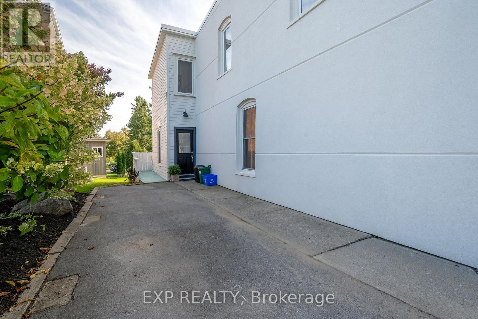 297 Main Street, Prince Edward County, Ontario  K0K 1G0 - Photo 21 - X12681552