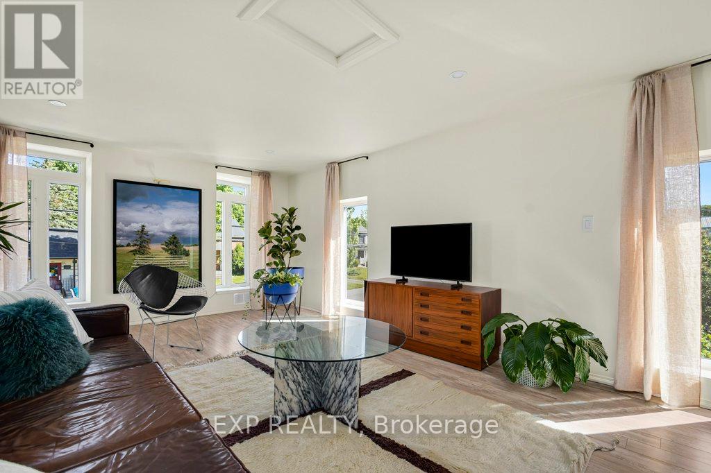 297 Main Street, Prince Edward County, Ontario  K0K 1G0 - Photo 29 - X12681552