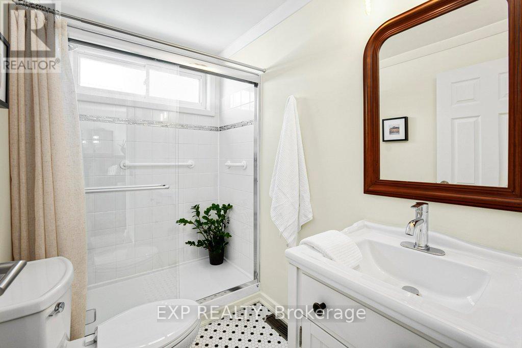 297 Main Street, Prince Edward County, Ontario  K0K 1G0 - Photo 30 - X12681552