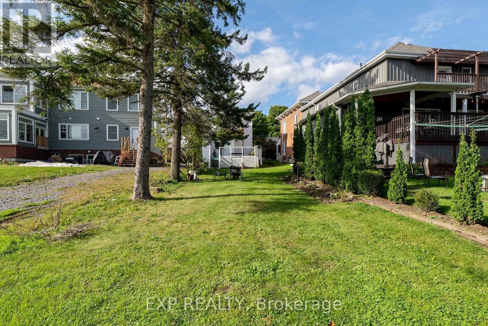 297 Main Street, Prince Edward County, Ontario  K0K 1G0 - Photo 44 - X12681552