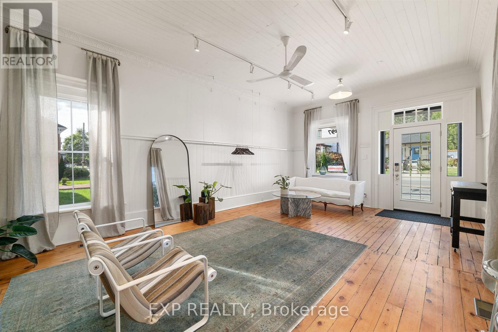 297 Main Street, Prince Edward County, Ontario  K0K 1G0 - Photo 7 - X12681552